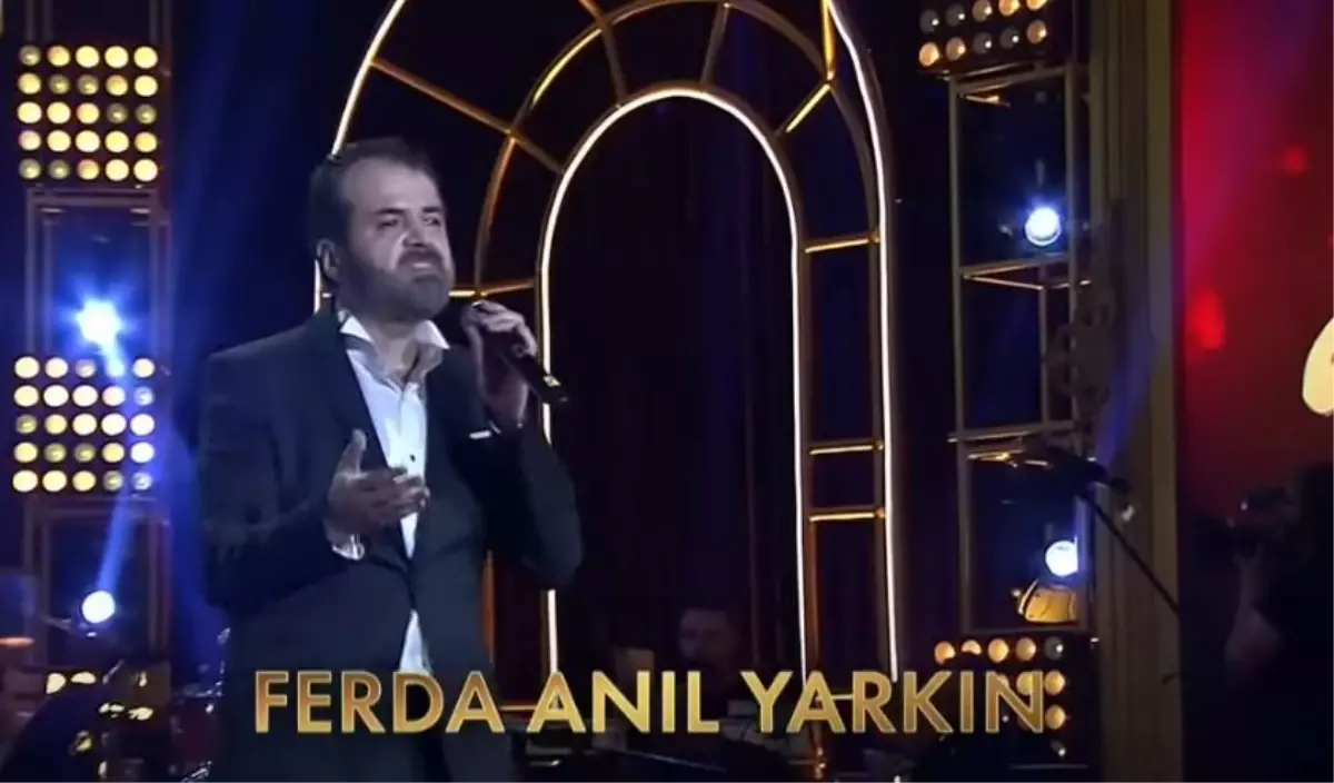 Ferda Anıl Yarkın kimdir? Kaç yaşında, nereli, şarkıları nelerdir? 28 Mayıs Cumartesi Şarkılar Bizi Söyler konuğu Ferda Anıl Yarkın kimdir?
