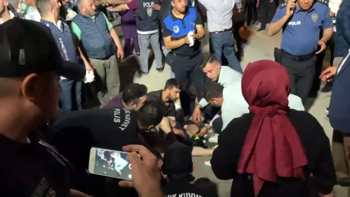 Cengiz Kurtoğlu konserinde silahlı kavga: 1'i bebek 2 kişi yaralandı