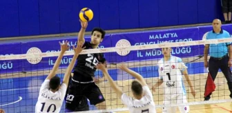 Genç Erkekler Türkiye Voleybol Şampiyonası Malatya'da sürüyor