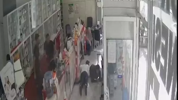 Tüfekle ateş açılan eczane daha önce de yakılmak istenmiş