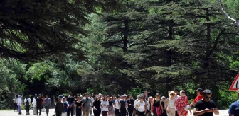 Akşehir'de ilçe protokolü ve öğrenciler sağlık için yürüdü
