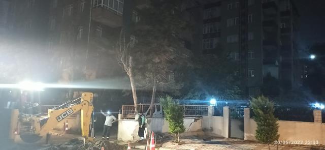 Son 3 ayda 3 kez aynı sorunu yaşadılar! İstanbul'un göbeğinde elektriksiz kalan vatandaşlar, yetkili kurum olan BEDAŞ'a tepkili