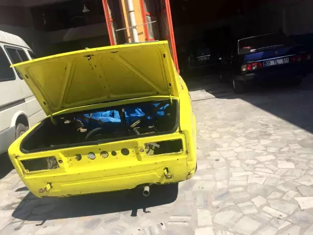Yıpranmış halde satın aldığı araca 90 bin TL'lik restorasyon yaptı: Görenler hayretle bakıyor Yıpranmış halde satın aldığı araca 90 bin TL'lik restorasyon yaptı: Görenler hayretle bakıyor