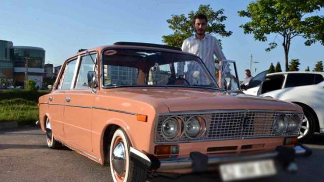 Yıpranmış halde satın aldığı araca 90 bin TL'lik restorasyon yaptı: Görenler hayretle bakıyor Yıpranmış halde satın aldığı araca 90 bin TL'lik restorasyon yaptı: Görenler hayretle bakıyor