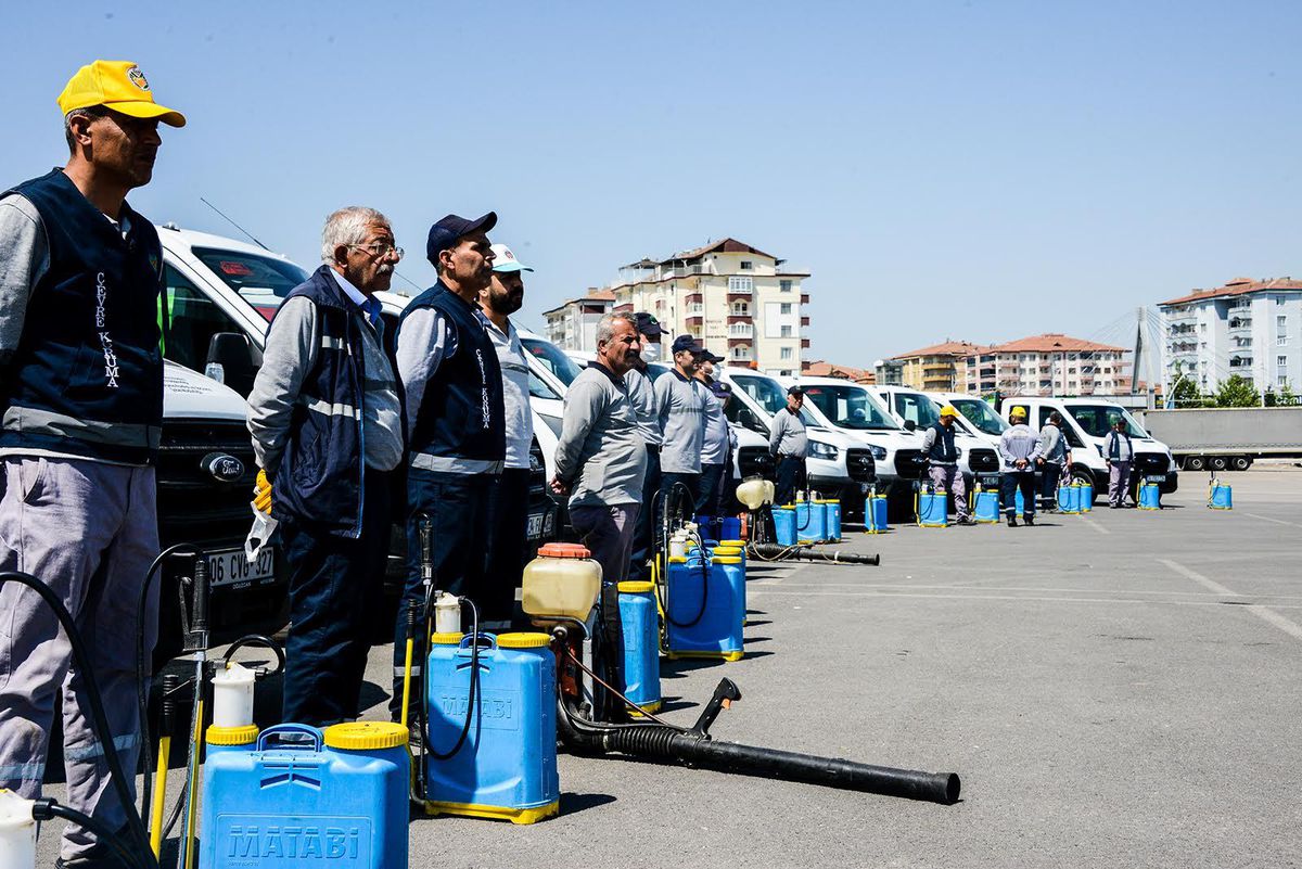Malatya'da kış ve bahar aylarında devam edilen ilaçlama çalışmalarına yaz aylarının gelmesiyle birlikte hız verildi