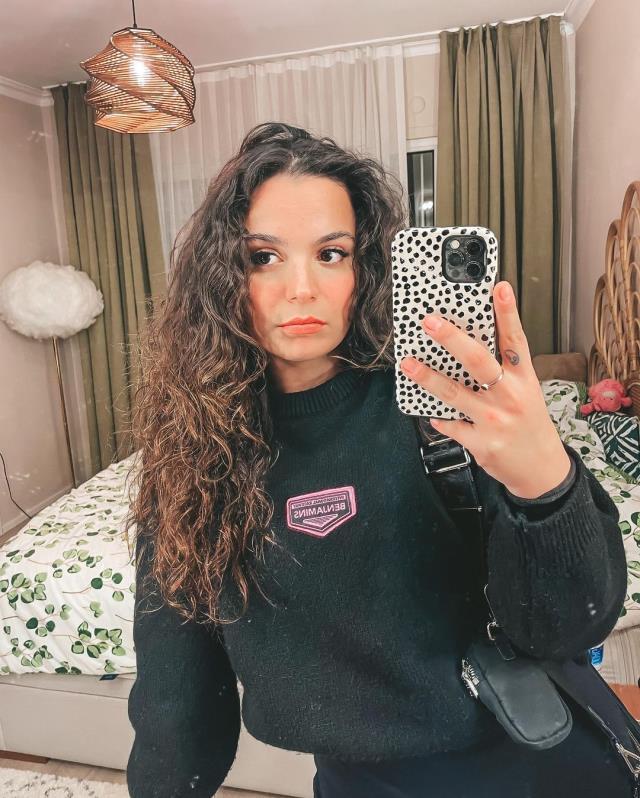 Barış Akarsu'yla ilgili sorulara verdiği cevapla tepki çeken Aslı Bekiroğlu, film projesinden çekildi