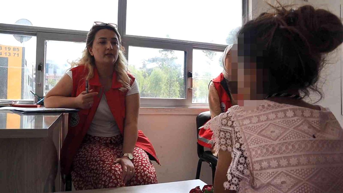 Böyle anne de nine de olmaz olsun! Dilendirilen küçük kızın anlattıkları vicdanları sızlattı