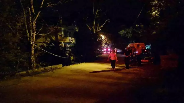 Ablasına veda mesajı ile konum atan doktor, kabloyla ağaca asılı halde bulundu Ablasına veda mesajı ile konum atan doktor, kabloyla ağaca asılı halde bulundu