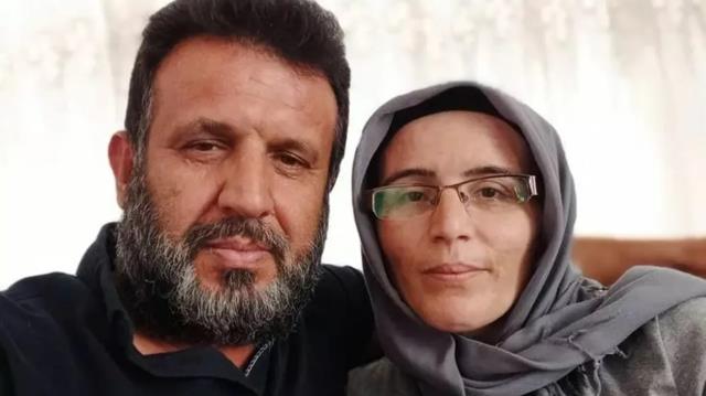 Esra Erol'a damga vuran Yufkacı Muammer olayında yeni gelişme! Hamide, uğruna çocuklarını bıraktığı Muammer'den boşandı Esra Erol'a damga vuran Yufkacı Muammer olayında yeni gelişme! Hamide, uğruna çocuklarını bıraktığı Muammer'den boşandı