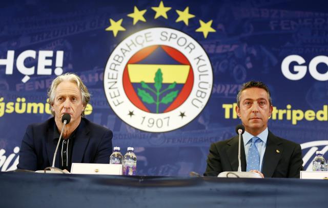 Jorge Jesus'tan çarpıcı sözler! Mesut Özil ile ilgili kararını açıkladı