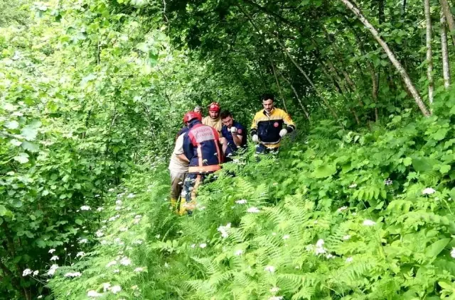 Balkon demiri kırılınca aşağı düşüp 10 metrelik dik yamaçta yuvarlandı Balkon demiri kırılınca aşağı düşüp 10 metrelik dik yamaçta yuvarlandı