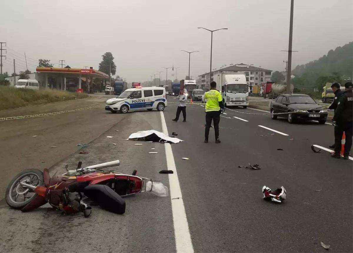 Düzce'de tırın çarptığı motosikletin sürücüsü öldü