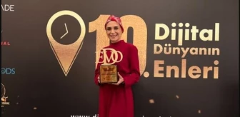 Haberlercom CEO'su Sümeyra Teymur, 'Yılın Haber Yöneticisi' ödülünü aldı