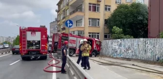 Kadıköy'de metruk binada yangın