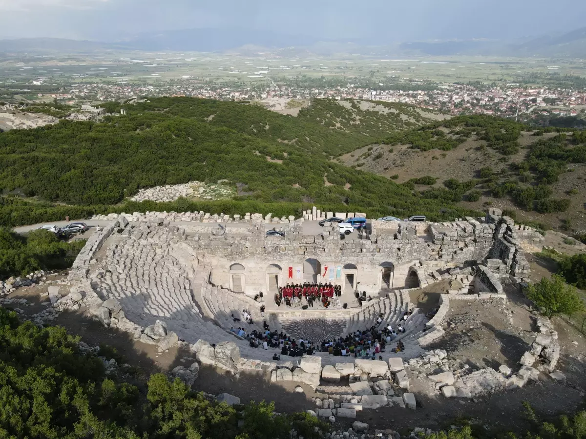 Kibyra Antik Kenti'nde 'Medeniyetler Arası Müzik Mozaiği' konseri
