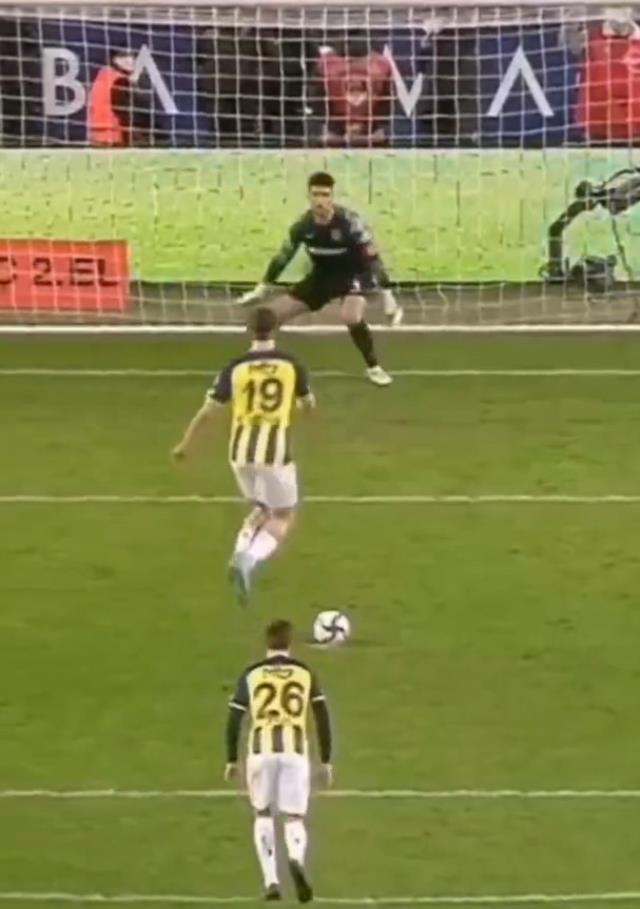 Sosyal medya, Stefan Kuntz'u konuşuyor! Serdar Dursun taklidi gülmekten yerlere yatırdı