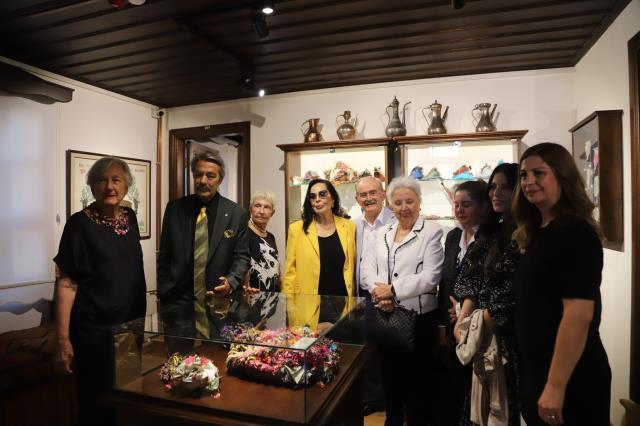 Türkan Şoray - Kadir İnanır... YILLAR SONRA BULUŞTULAR! Türkan Şoray - Kadir İnanır... YILLAR SONRA BULUŞTULAR!