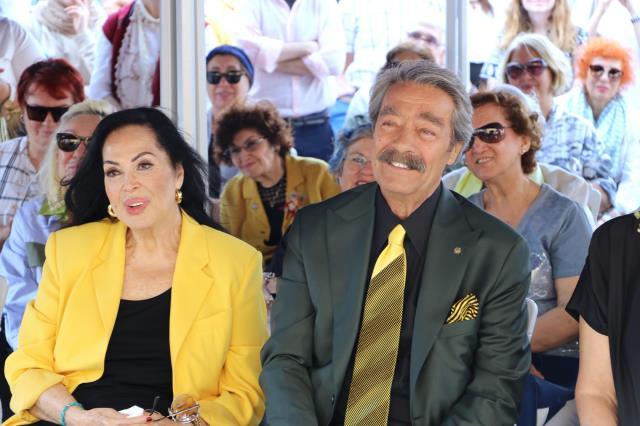 Beyin kanaması geçirmişti! Efsane oyuncu Kadir İnanır'ın gözündeki kızarıklık korkuttu Beyin kanaması geçirmişti! Efsane oyuncu Kadir İnanır'ın gözündeki kızarıklık korkuttu