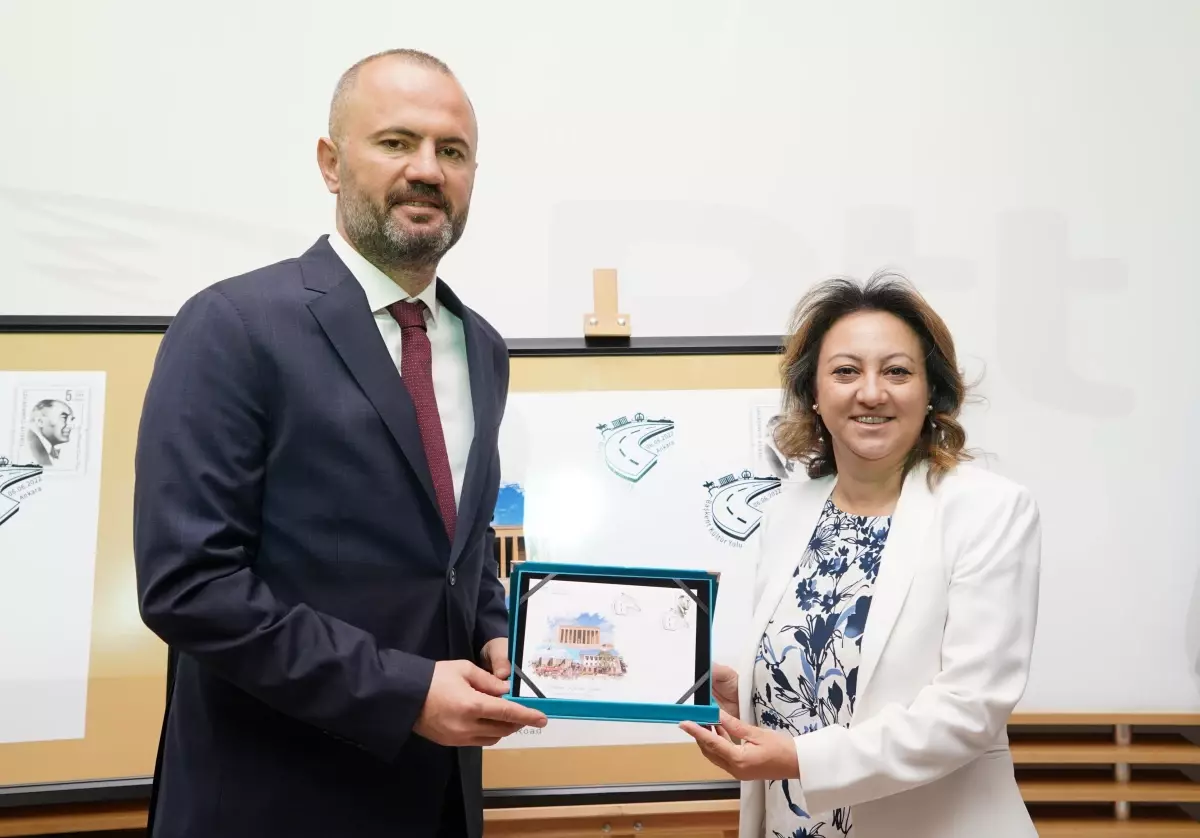 'Atatürk ve Ankara Pulları' konulu sergi ziyarete açıldı
