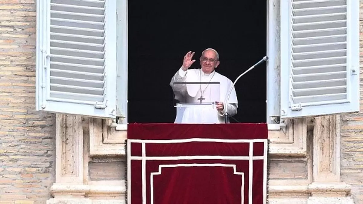 Papa Francesco'nun istifa edeceğine dair söylentiler artıyor