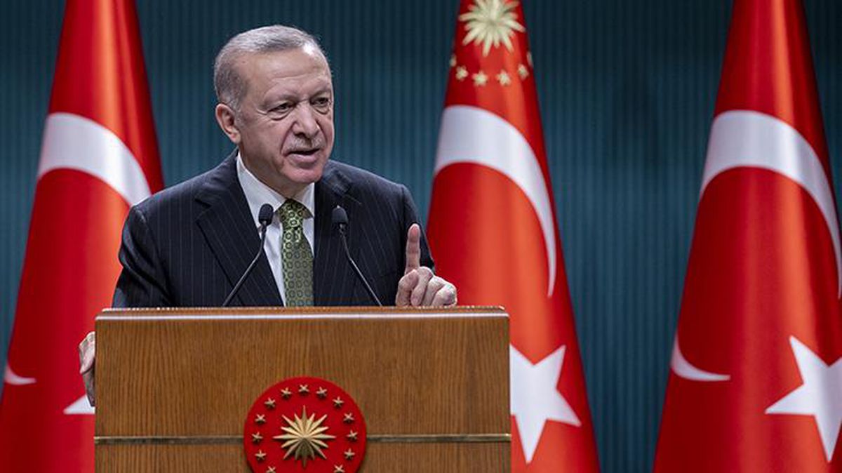 Son dakika: Cumhurbaşkanı Erdoğan'dan 3600 ek gösterge müjdesi: Tüm memurlarda 600 puanlık yükseltmeye gidilecek