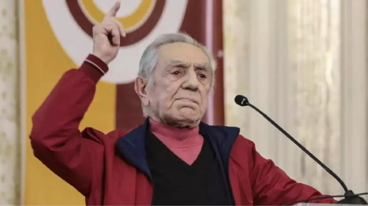 'Spikere saldırdım' diyen Aydemir Akbaş'tan olay Galatasaray-Barcelona maçı itirafı
