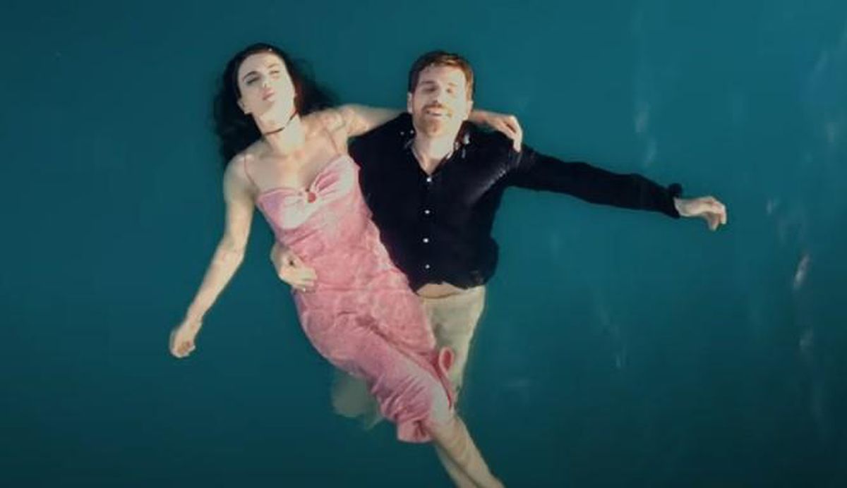 Üç Kız Kardeş 15. bölüm fragmanı yayınlandı! Üç Kız Kardeş 15. bölüm fragmanı izle! Üç Kız Kardeş yeni bölüm fragmanı izle!