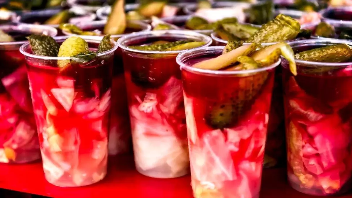 Alkolden kaynaklanan baş ağrısına turşu suyu