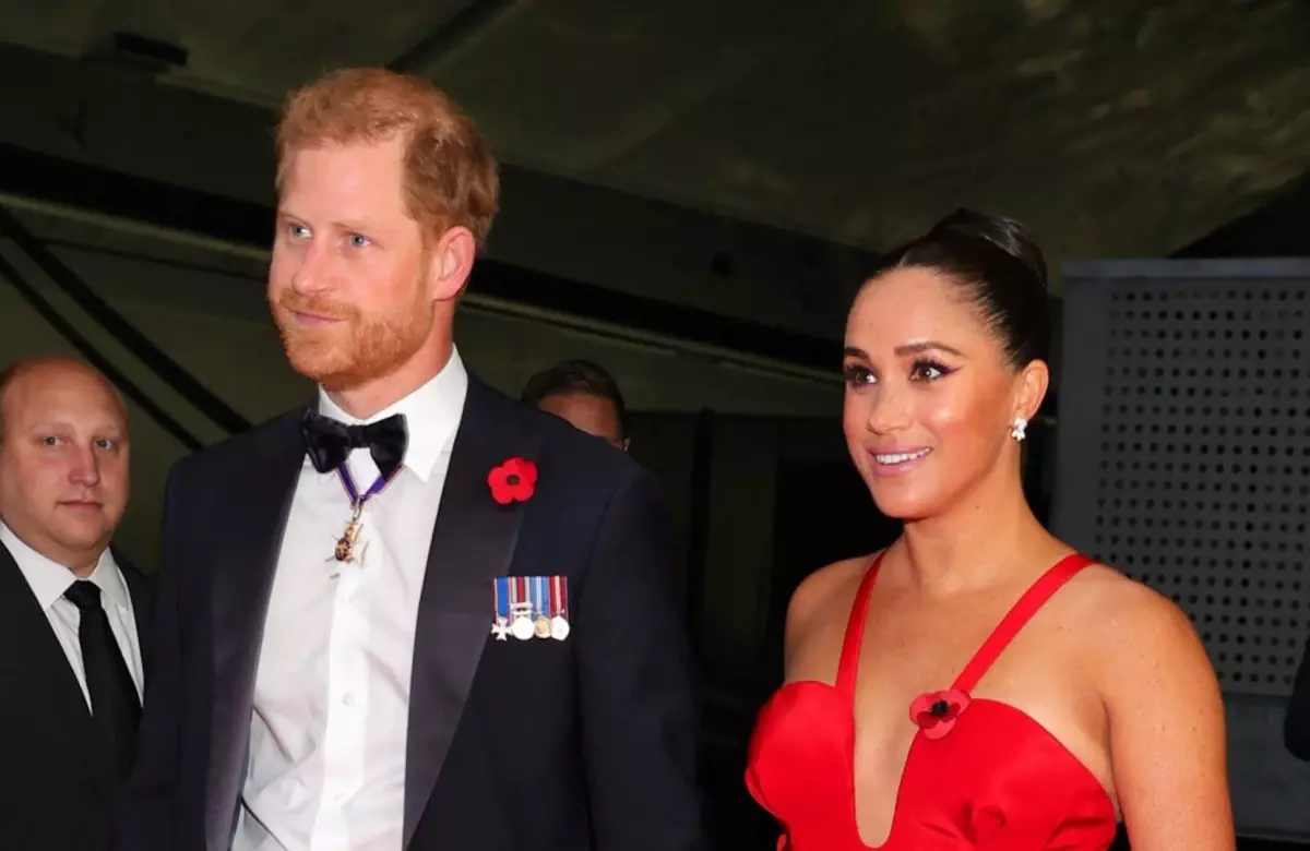 Meghan Markle İngiltere Sarayı ile 'kalıcı barış' istemiyor!