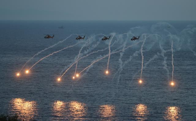 Dosta güven, düşmana korku! Yunan'ı rahatsız eden Efes Tatbikatı