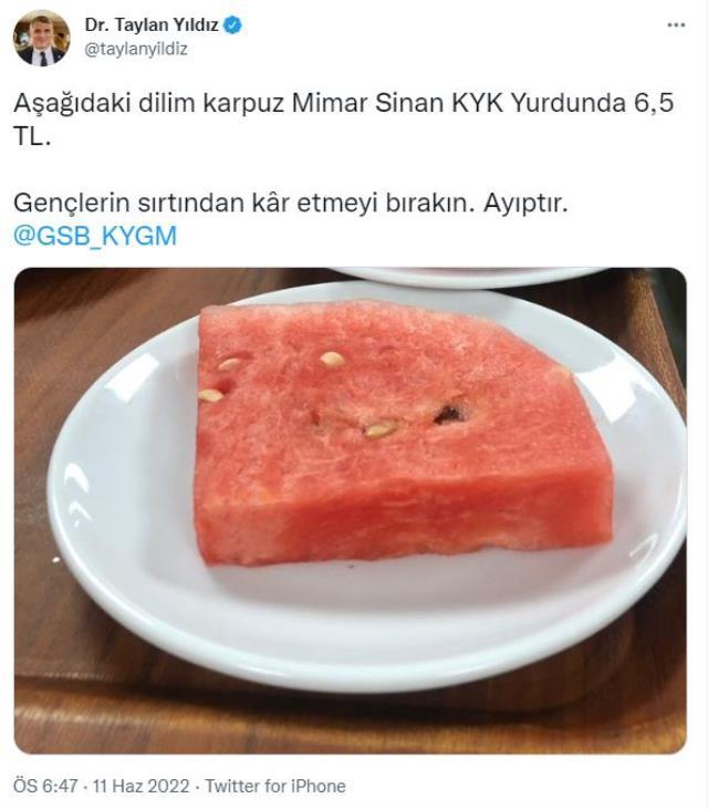 İYİ Partili Taylan Yıldız KYK'daki bir dilim karpuzun fiyatını paylaştı: 6,5 TL, ayıptır İYİ Partili Taylan Yıldız KYK'daki bir dilim karpuzun fiyatını paylaştı: 6,5 TL, ayıptır