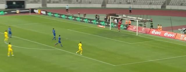 57 yaşındaki Hagi ağızları açık bıraktı! Herkes, Mutu'nun jübile maçındaki asistini konuşuyor