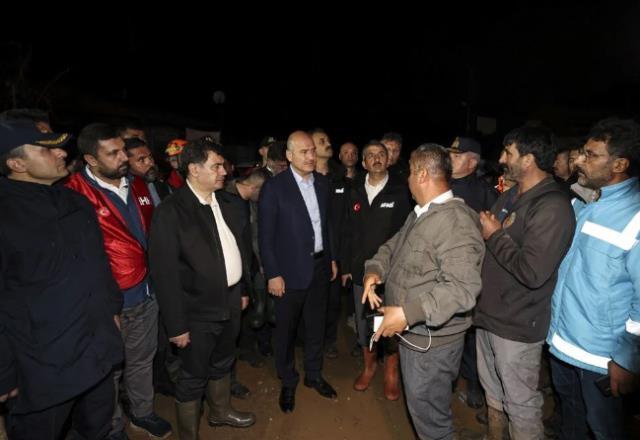 Ankara sular altında! 1 kişi hayatını kaybetti, selde kaybolan bir kişiyi arama çalışmaları ise sürüyor