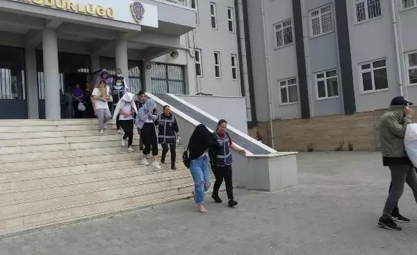 4 ilde 'sanal eskort' dolandırıcılığı operasyonu: 12 tutuklama