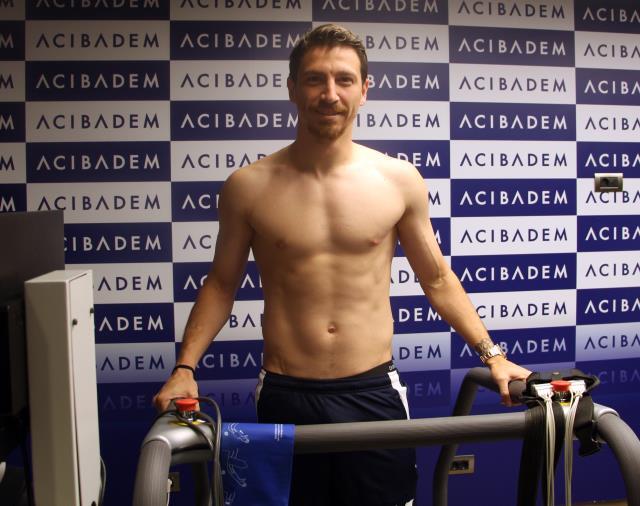 Berisha'nın son hali 'vay be' dedirtti! Fenerbahçe'nin golcüsü tatilde boş durmamış Berisha'nın son hali 'vay be' dedirtti! Fenerbahçe'nin golcüsü tatilde boş durmamış