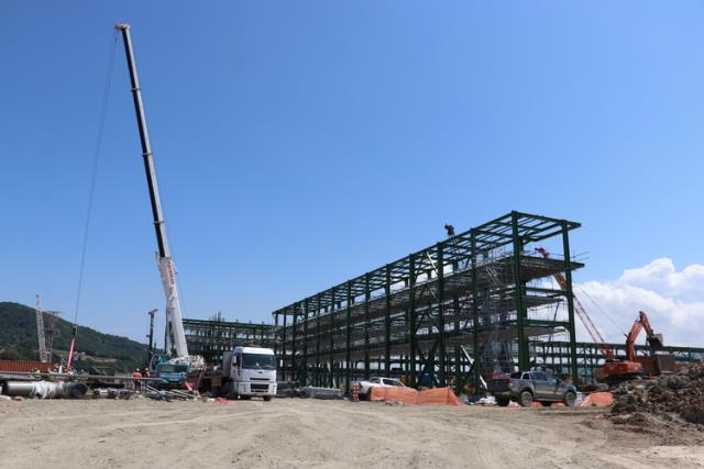 Büyük gün geldi! Cumhurbaşkanı Erdoğan'ın müjdelediği doğal gazı taşıyacak olan borular mavi sularla buluşuyor