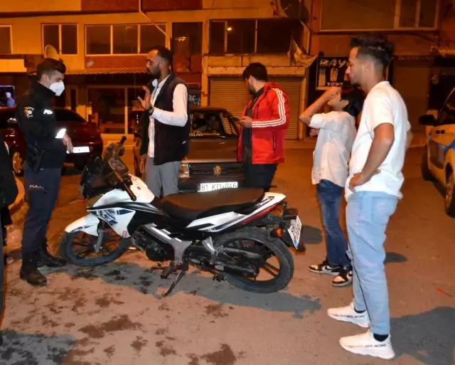 Balkonda arkadaşıyla görüntülü konuşurken motosikletinin çalındığını ön kameradan gördü