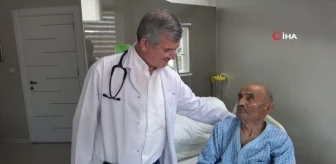 İki ana damarı kapalı olan 104 yaşındaki hasta, anjiyo ile sağlığına kavuştu