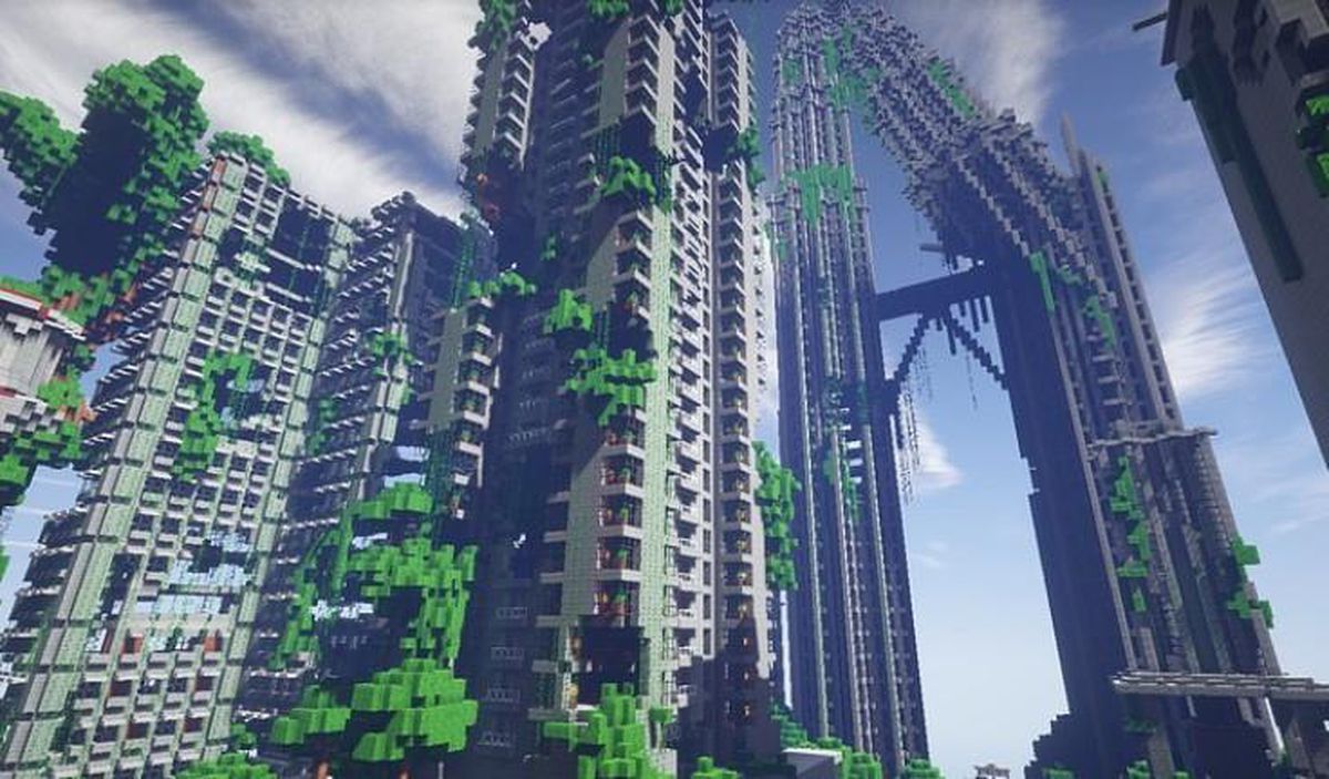Minecraft'ın en ünlü iki versiyonu olan Java ve Bedrock'ın temel özellikleri ve farkları nelerdir?