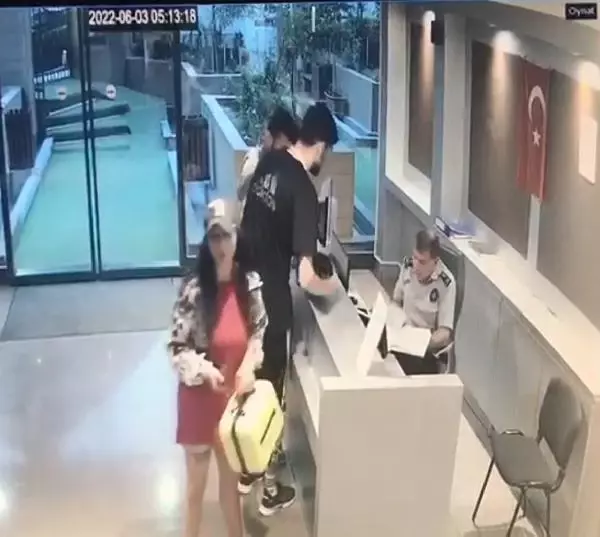 İranlı iş insanının evinden 500 bin liralık altın çalan mini etekli hırsız, bacağındaki dövmesinden yakalandı