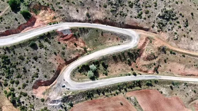 Sivas'ta 'Z Yokuşu' sürücülerin kabusu oldu Sivas'ta 'Z Yokuşu' sürücülerin kabusu oldu