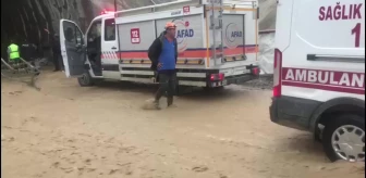 Niğde'de Şiddetli Yağmur Sonrasında Mahsur Kalan 15 Maden İşçisi ve 3 Demiryolu İşçisi Kurtarıldı