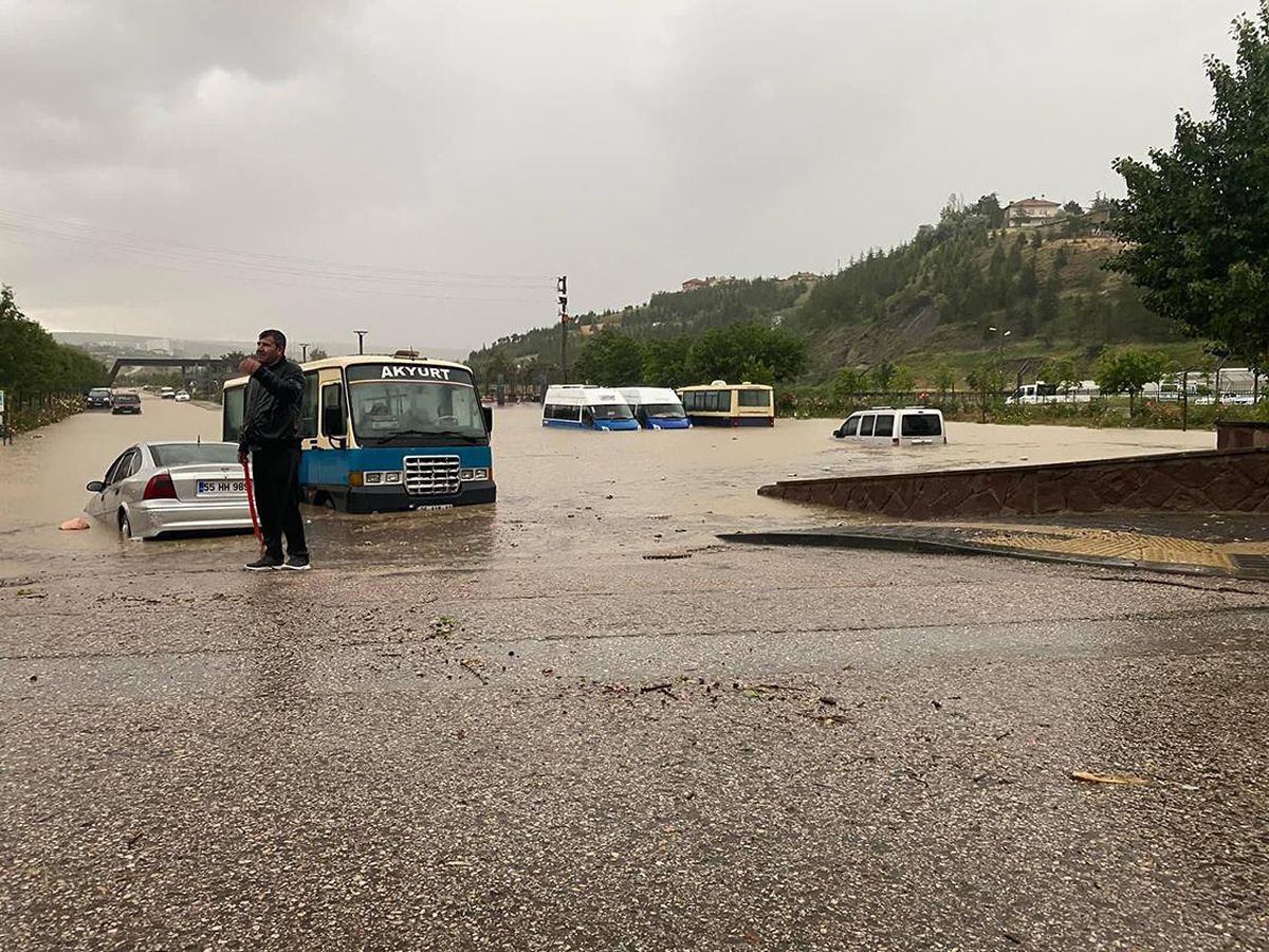 Son Dakika! AFAD'dan 5 il için kritik uyarı: Öğleden sonra kuvvetli yağış bekleniyor, tedbirli olun