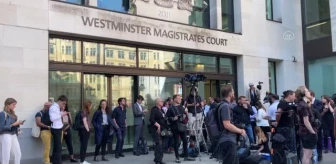 Amerikalı aktör Kevin Spacey, Londra'da hakim karşısına çıktı
