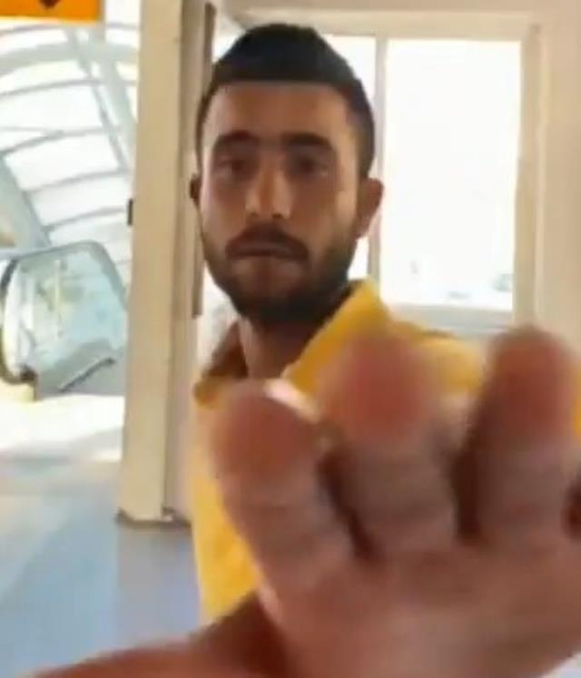 Metroda 3 kıza taciz ve bıçakla tehdit şüphelisine gözaltı