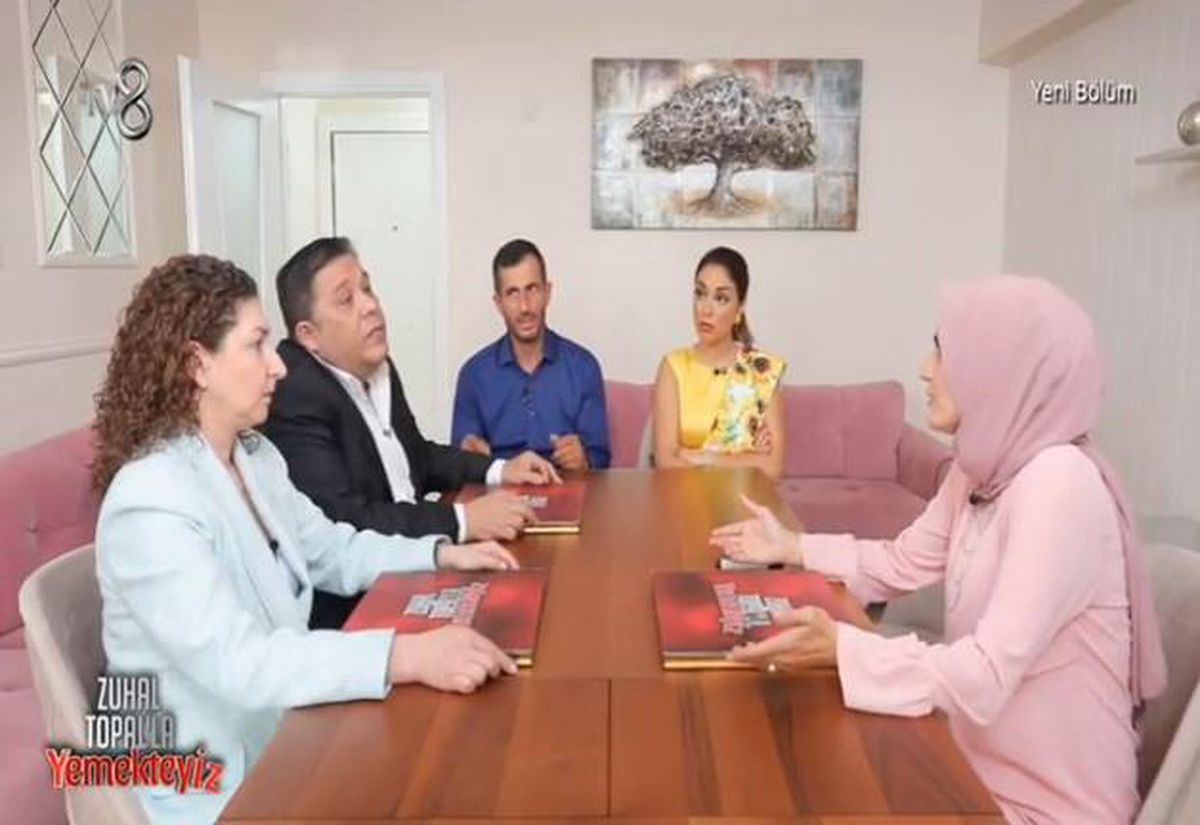 Zuhal Topal'la Yemekteyiz'de ne oldu, neden 3 yarışmacı var, diğer 4. yarışmacı nerede? Yemekteyiz Esma Hanım nerede, neden yok, diskalifiye mi oldu?