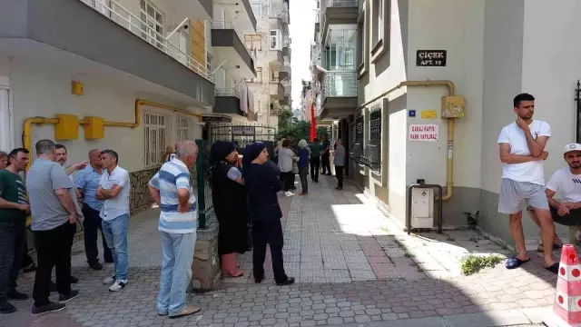 Çocuklarının karne heyecanını yaşayan aile, ölüm haberini alınca adeta yıkıldı