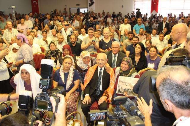Kılıçdaroğlu'ndan çiftçilere: 'Sizi bu milletin efendisi yapacağım' Kılıçdaroğlu'ndan çiftçilere: 'Sizi bu milletin efendisi yapacağım'