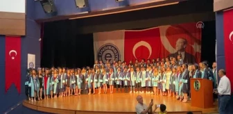 Ege Üniversitesi Tire Kutsan Meslek Yüksekokulunda mezuniyet töreni yapıldı