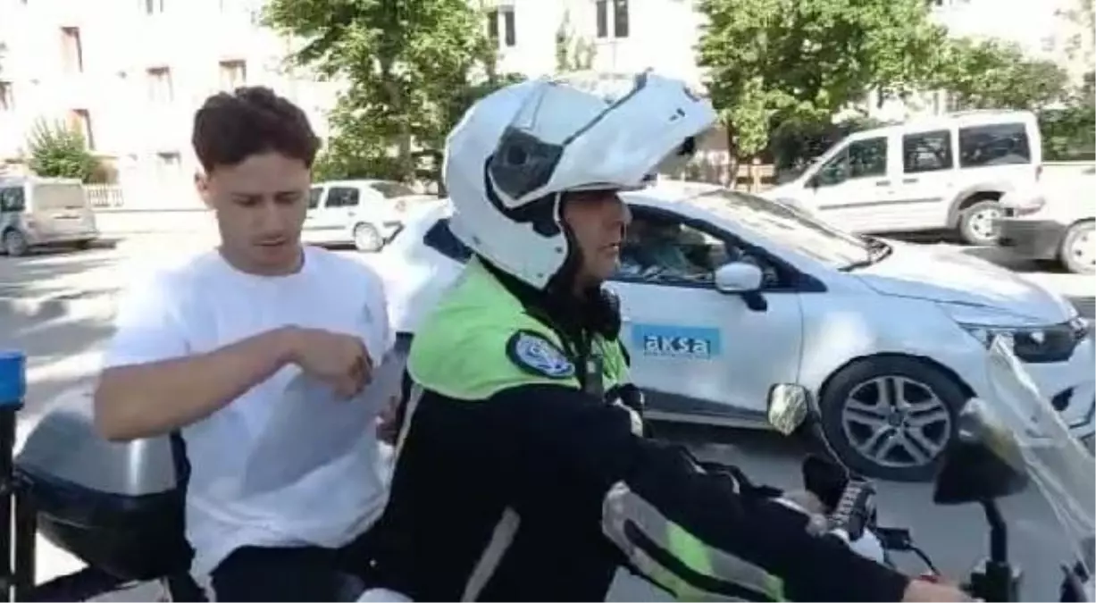 Son dakika gündem: YKS öncesi kimliğini unuttu, yardımına motosikletli polis yetişti
